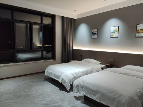 鹤壁非凡假日酒店