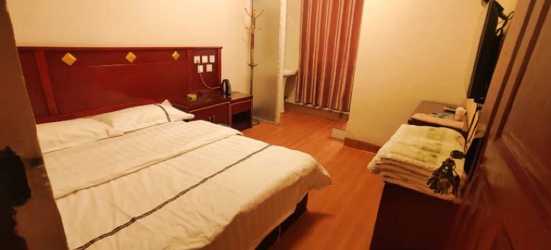 昆明和祥宾馆(双桥夜市风情街店)图片