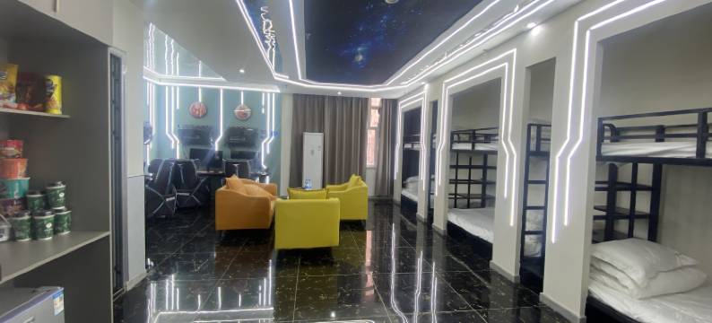 星空电竞酒店(阿克苏站店)图片