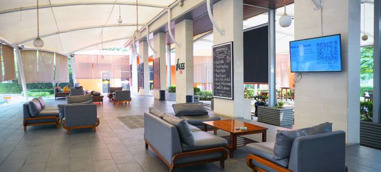 冼都茂物哈里斯酒店(Harris Hotel Sentul City Bogor)图片