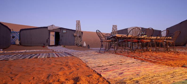 敦煌梵途旅游沙漠露营基地图片