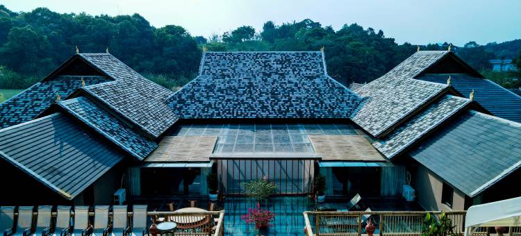 勐巴拉悦庭温泉民宿图片