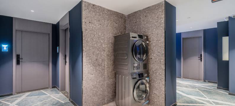 粤塔H轻奢酒店(广州白云火车站江南市场店)图片