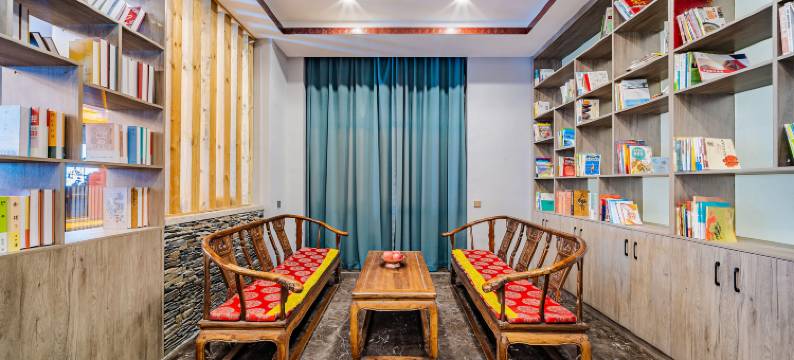 康定新都桥盛世天华酒店图片