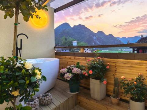 初心民宿(边城茶峒景区店)