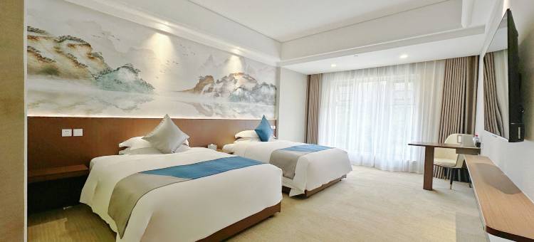 大连月睐溪谷酒店(西郊国家森林公园店)图片