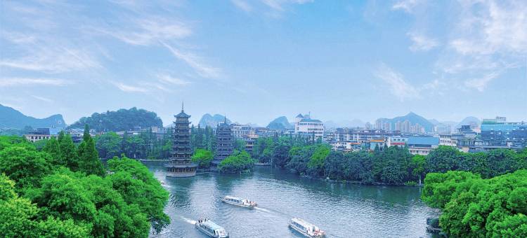 柏曼酒店(桂林两江四湖象鼻山景区店)图片