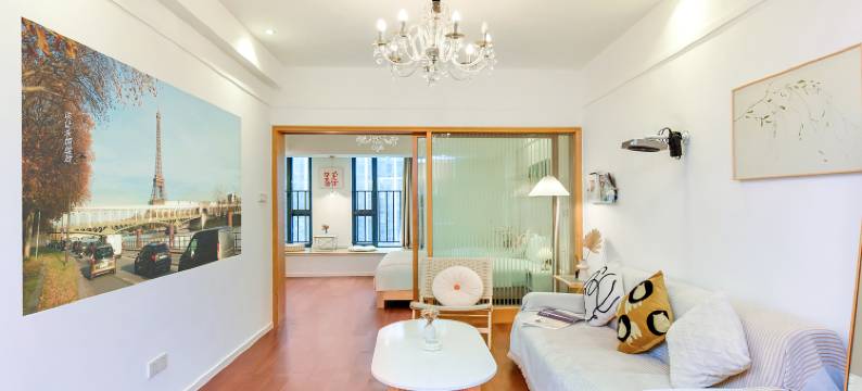 雲里雾里小舍精品民宿(观音桥店)图片