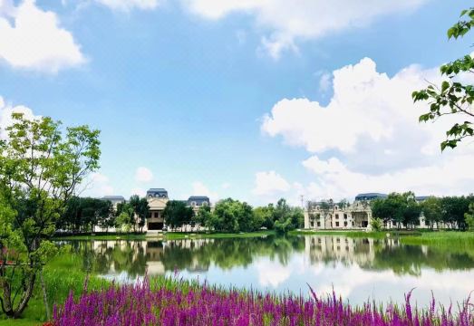 哈尔滨太阳岛宾馆外景图