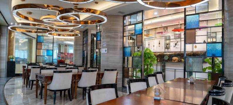 深圳君逸国际酒店(横岗四联地铁站店)图片