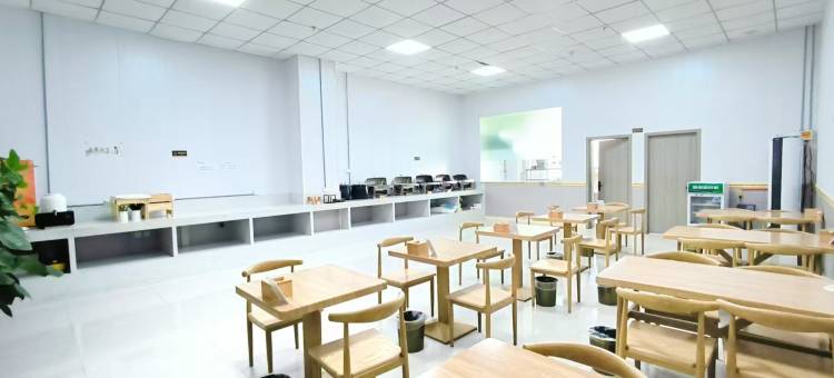 速8酒店(阿克苏金兰广场店)图片