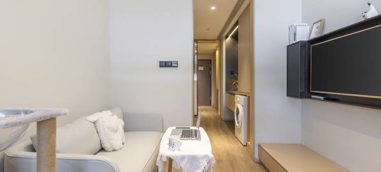 城家高级公寓(上海临空荟聚淞虹路地铁站店)图片