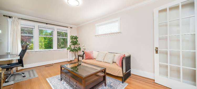 Elegant 3BR W Vancouver near UBC/ Free Parking图片