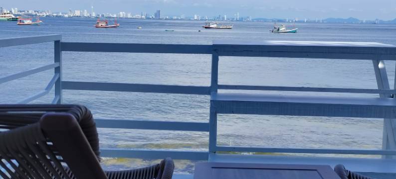 格兰岛屿民宿(Rock Resort Koh Larn)图片