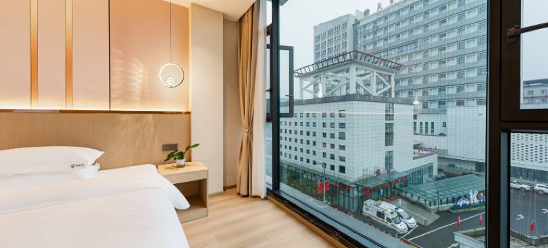 碧海云天酒店(天全中医院店)图片