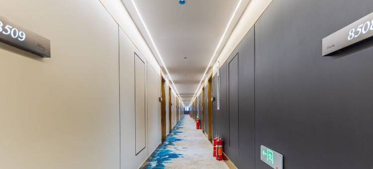 灰鲸智能酒店(定州古城崇文街店)图片