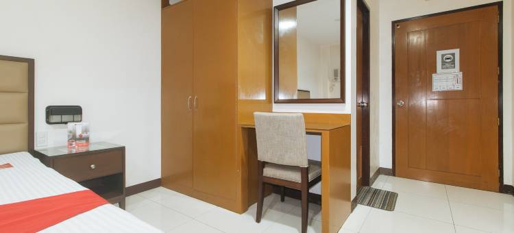 RedDoorz near Angeles University Foundation图片