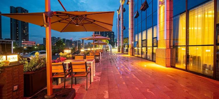 云上四季酒店(贵阳北站世纪城店)图片