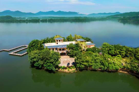 桃花半岛酒店(惠州水口湖滨公园店)