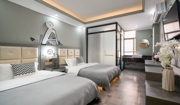 格莱登智慧酒店 (国兴大润发桫椤湾店)