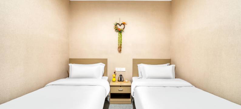 花妖钱塘酒店(杭州西湖湖滨龙翔桥地铁站店)图片