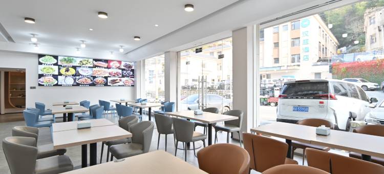 锦江之星酒店(黄山风景区南大门逍遥溪换乘中心店)图片