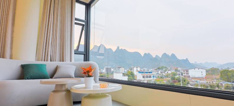 知遇拾光・山屿栖居|270°落地窗观景美宿(遇龙河景区金龙巡游店)图片