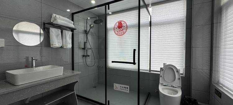 海蓝酒店(建德寿昌古镇店)图片