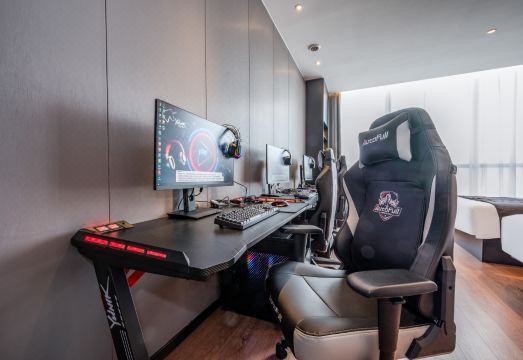 YUNIK Esports Hotel (Lvliang Century Square Branch) Hotel Overview