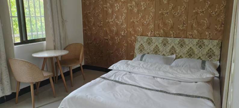 弥勒格林香湘民宿图片