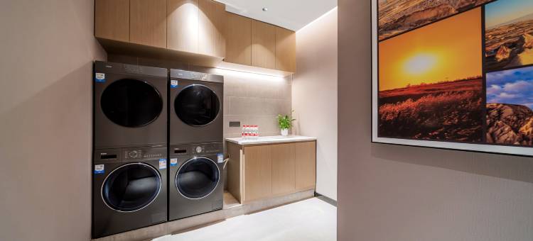 凯里亚德酒店(重庆大渡口步行街新山村轻轨站店)图片