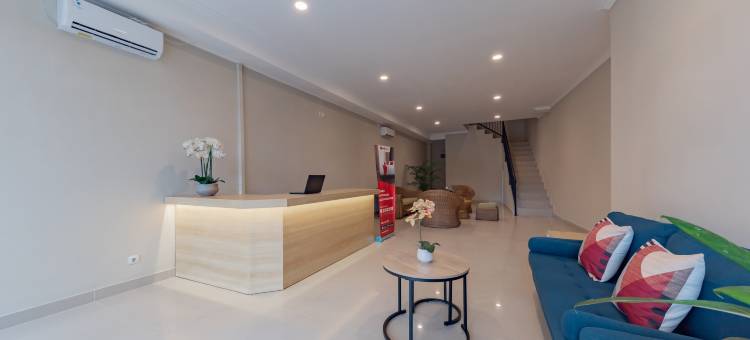 RedDoorz Plus near Surapati Core图片