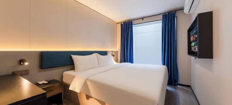 轻住酒店(青岛中央商务区海泊桥地铁站店)图片