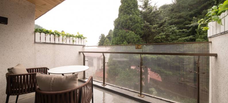 湖畔花园酒店(庐山风景名胜区含鄱口店)图片