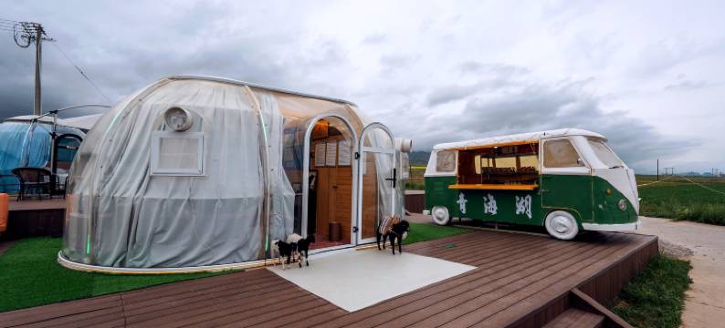 青海湖在畔海景客栈图片