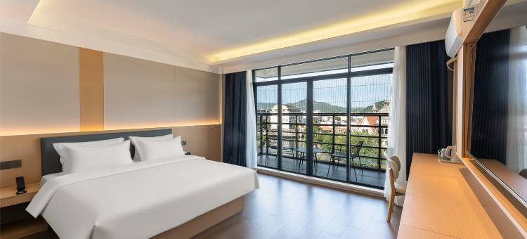 百合设计师酒店(苍南金乡店)图片