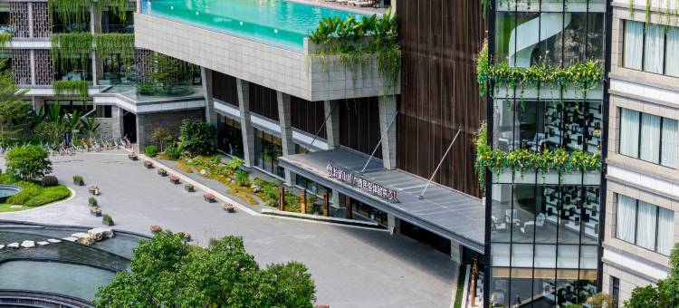 崇左大新明仕长留山居图片