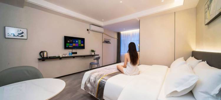 时光轻享酒店(益阳医学高等专科学校湖南城市学院店)图片