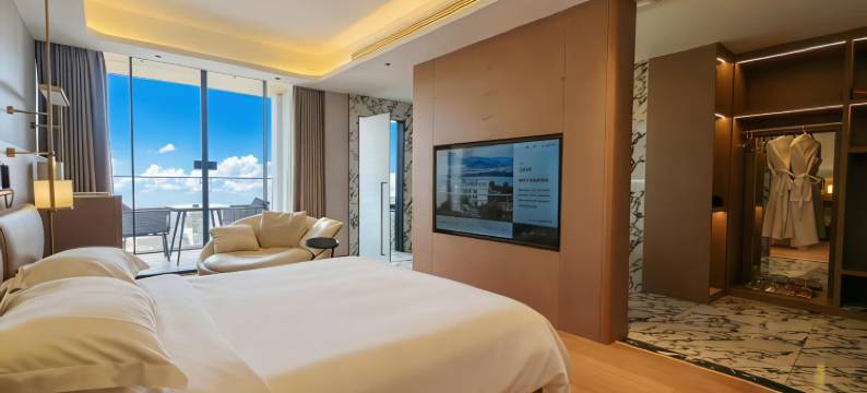 弥勒半山见湖温泉民宿(湖泉生态园店)图片