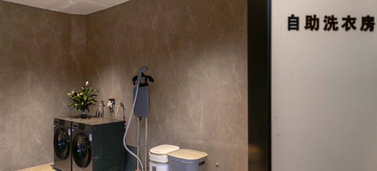 欢途精品酒店(习水希望城时代广场店)图片