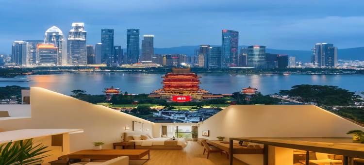 南昌县颐朵丨COMMERCIALHOTELS酒店(江西师范大学太子殿地铁站店)图片