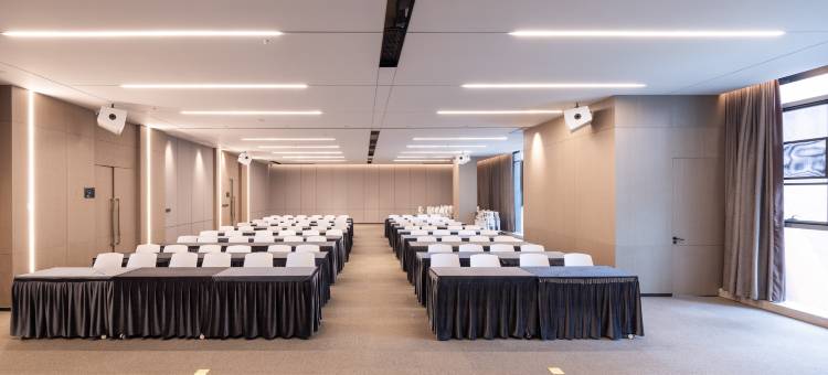 丽斯未来酒店(骆岗中央公园上海路店)图片