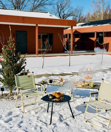 禧舍·侘寂中古度假庭院(长白山西景区旅游服务中心店)图片