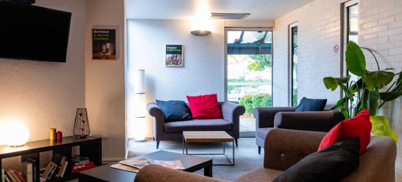 格勒诺布尔大学2号B&B住宿加早餐酒店(B&B HOTEL Grenoble Université 2)图片