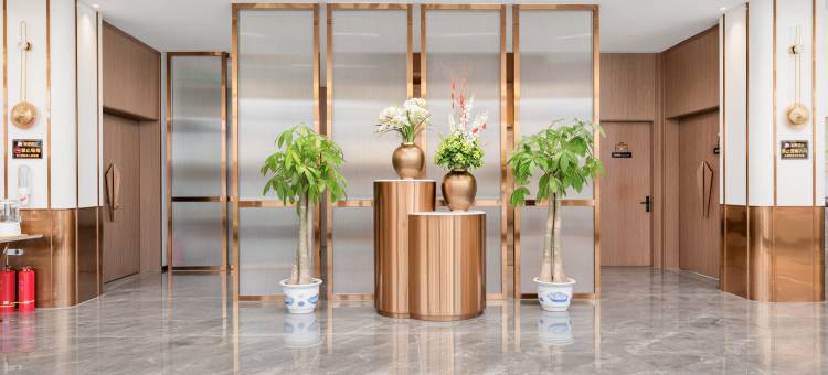 兰欧酒店(承德市隆化县政府店)图片