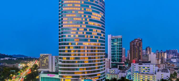 珠海粤财皇冠假日酒店(情侣路海滨泳场店)图片