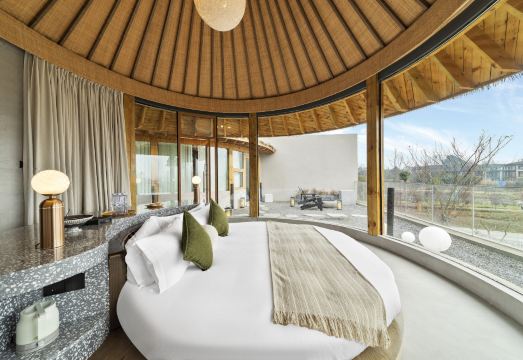 Chengdu Wenjiang Right Bank Swan Lake HomestayHotel Overview