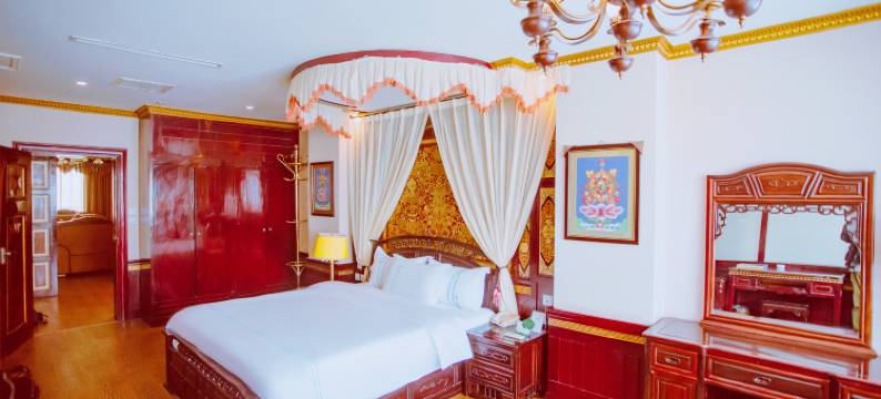 拉萨吾思藏酒店(大昭寺店)图片