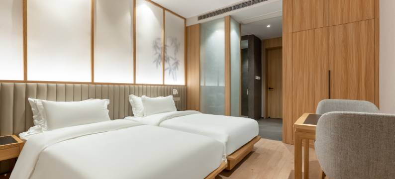 南京英尊假日酒店(南京大学仙林地铁站店)图片