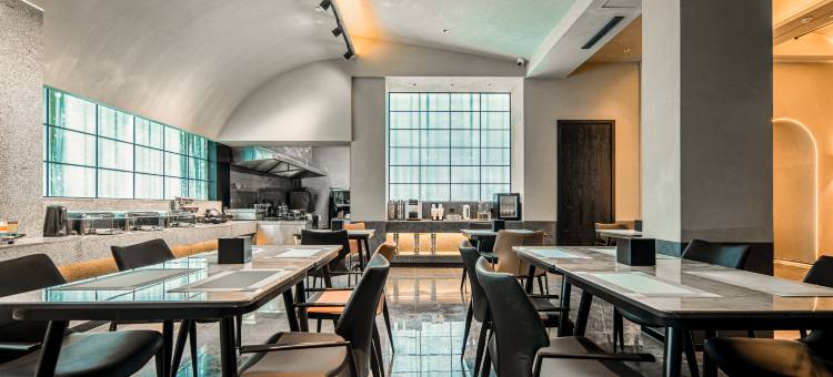 欢愉设计师酒店(开封鼓楼广场店)图片